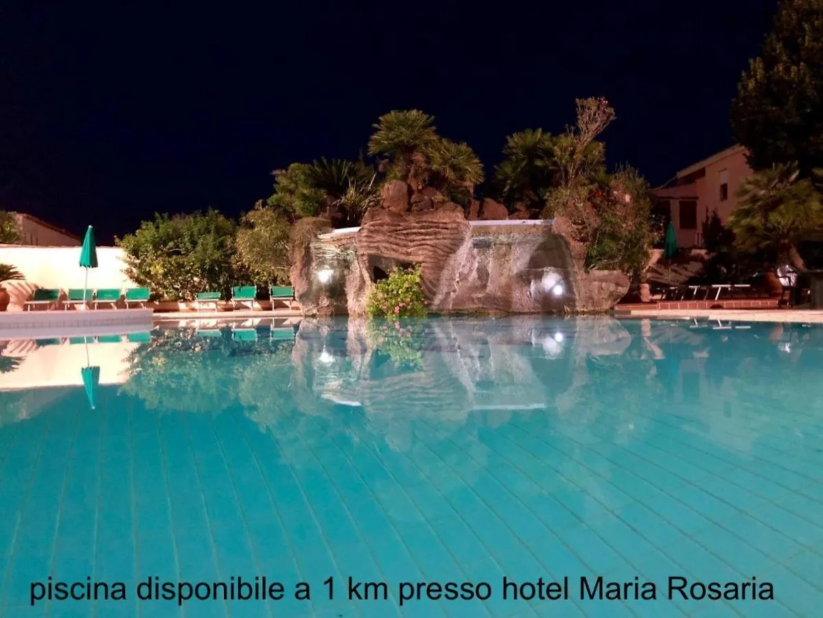 Isa-Appartaments In Orosei With Air Conditioning