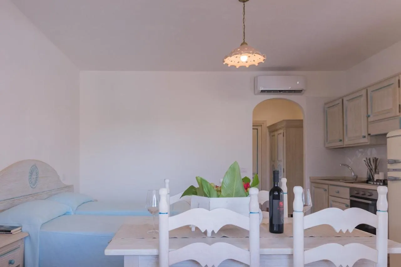 Isa-Appartaments In Orosei With Air Conditioning Apart Otel