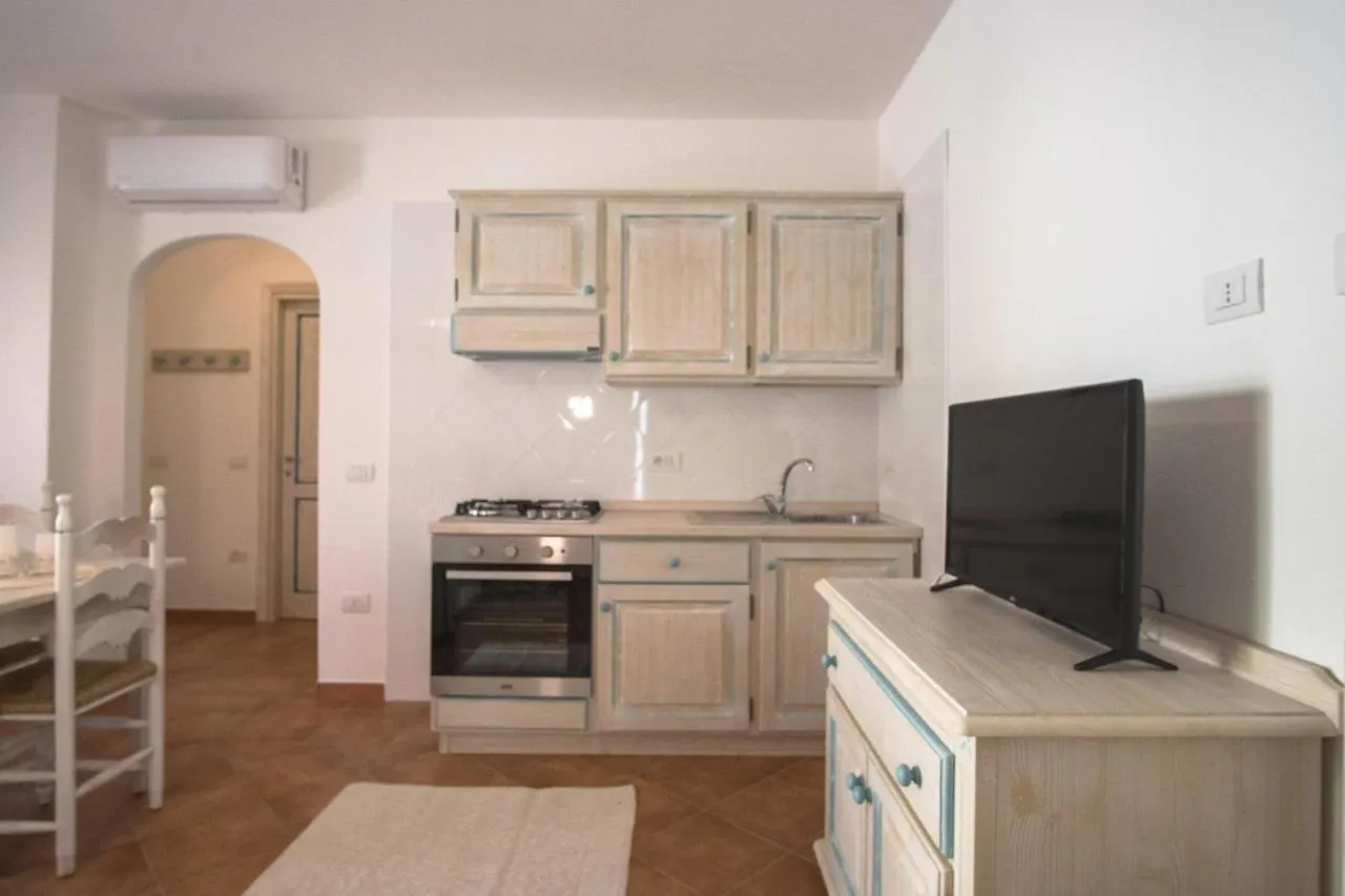 Isa-Appartaments In Orosei With Air Conditioning